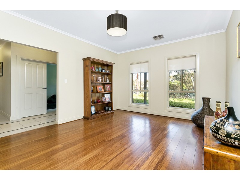 21 Viaduct Road, Eden Hills SA 5050