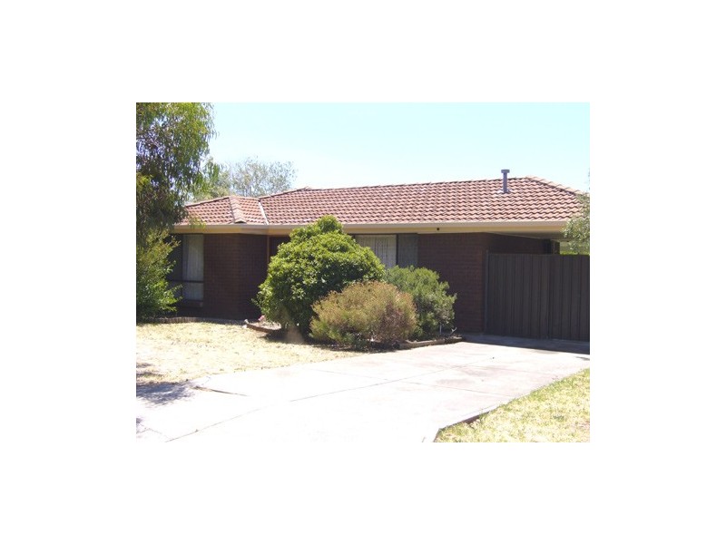 6 Rothschild Street, Woodcroft SA 5162