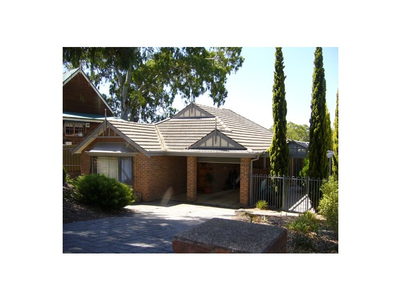 9 Lorikeet Gr, Flagstaff Hill SA 5159