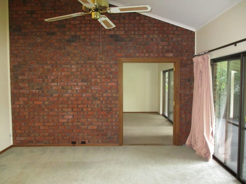 10 Banes Road, Coromandel Valley SA 5051