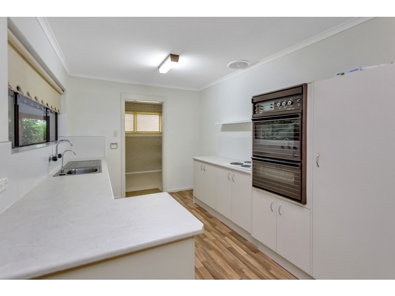 2 Hamilton Crescent, Aberfoyle Park SA 5159