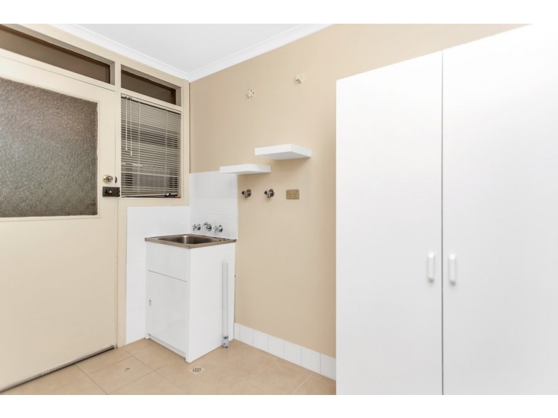 2 Hamilton Crescent, Aberfoyle Park SA 5159