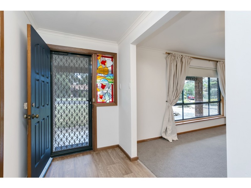 6 Quigley Court, Aberfoyle Park SA 5159