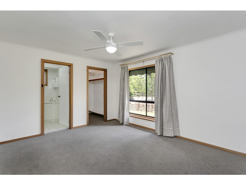 6 Quigley Court, Aberfoyle Park SA 5159