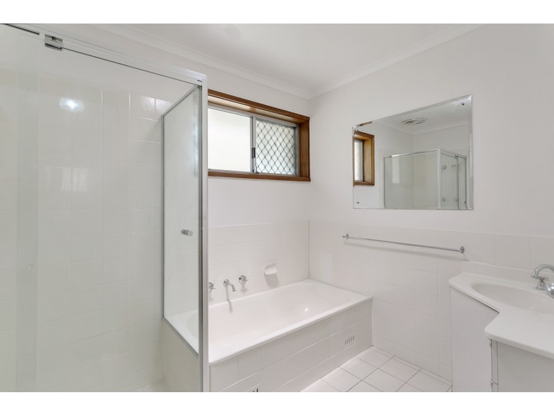 6 Quigley Court, Aberfoyle Park SA 5159