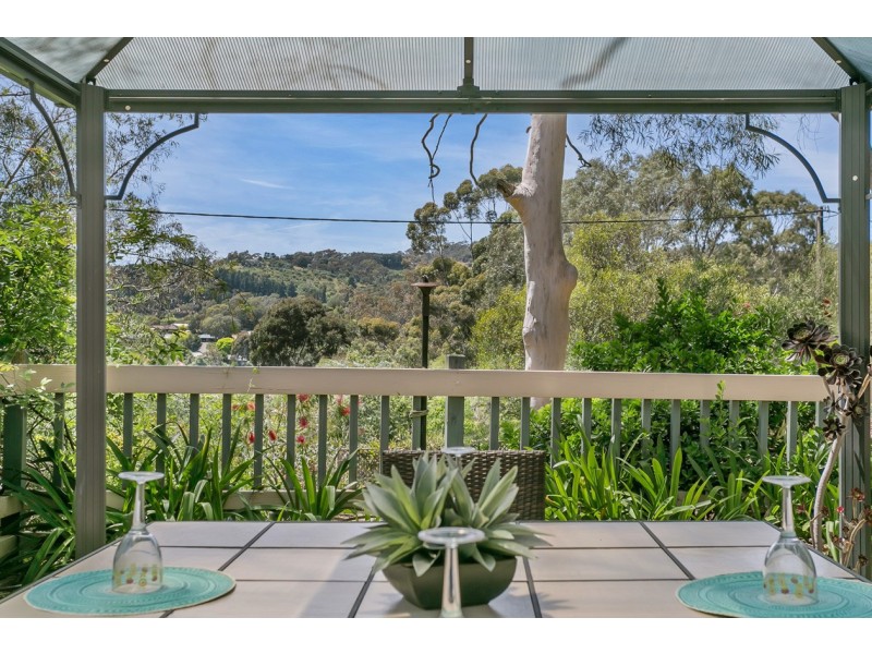 10 Boronia Avenue, Coromandel Valley SA 5051