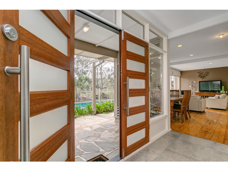 10 Boronia Avenue, Coromandel Valley SA 5051