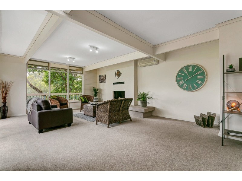 10 Boronia Avenue, Coromandel Valley SA 5051