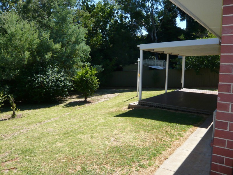 4 Coro Crescent, Coromandel Valley SA 5051