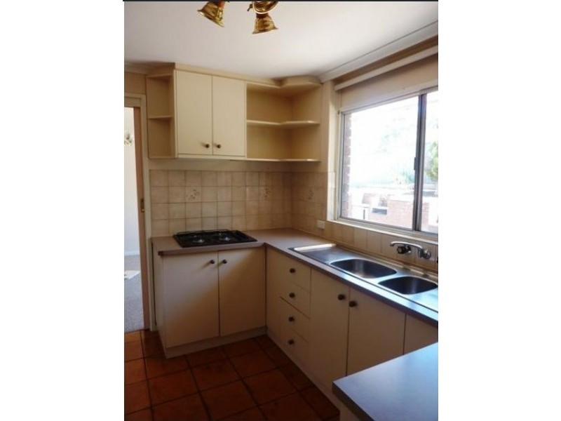 27 Magnolia Ave, Happy Valley SA 5159