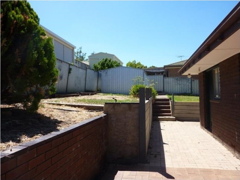 27 Magnolia Ave, Happy Valley SA 5159