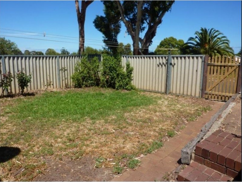 27 Magnolia Ave, Happy Valley SA 5159