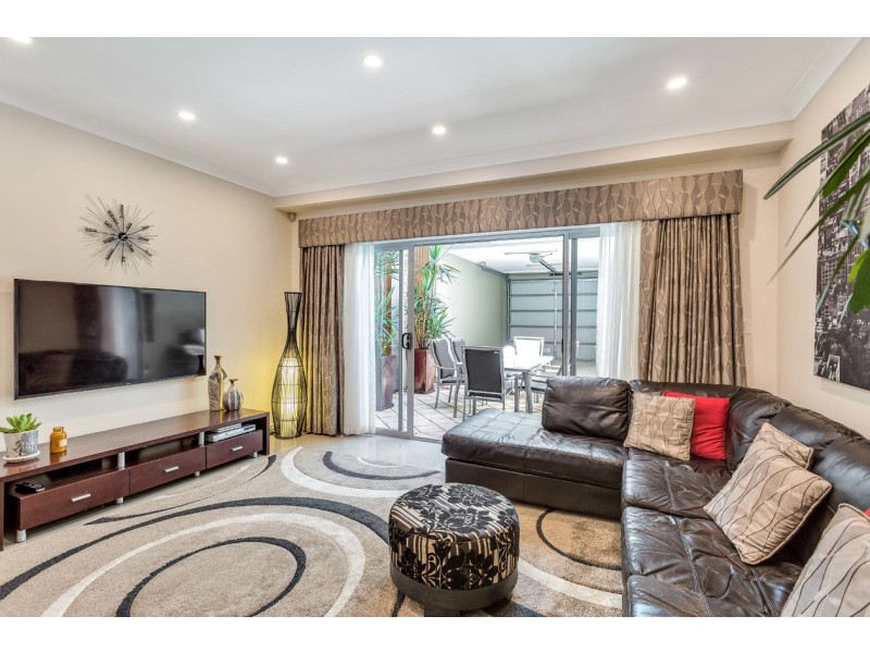 15 The Mall, Mawson Lakes SA 5095