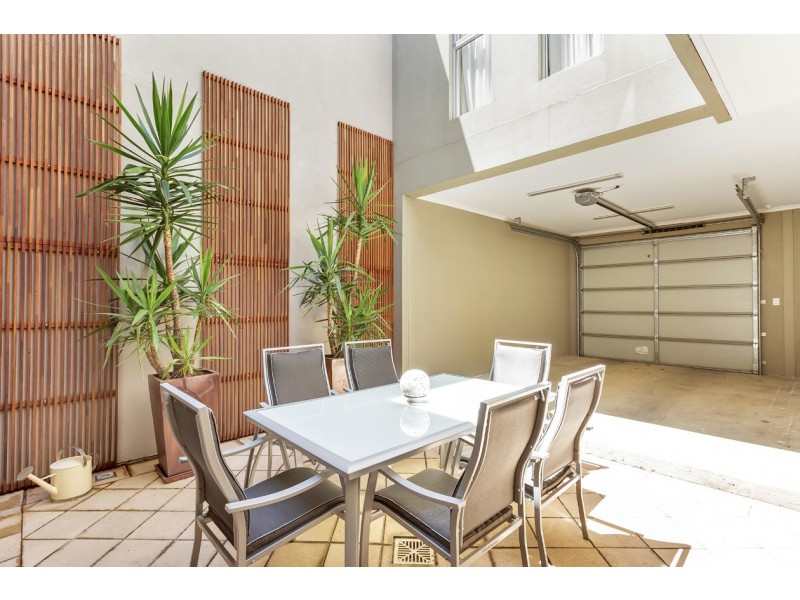 15 The Mall, Mawson Lakes SA 5095