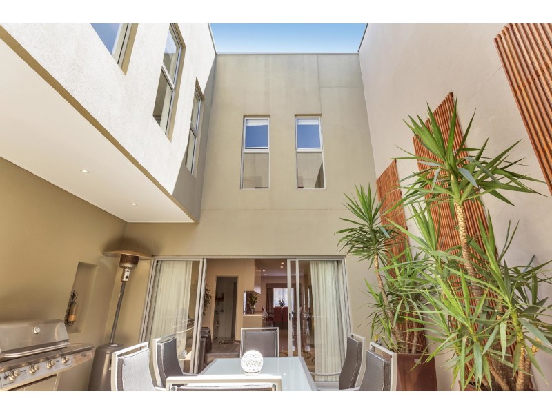 15 The Mall, Mawson Lakes SA 5095