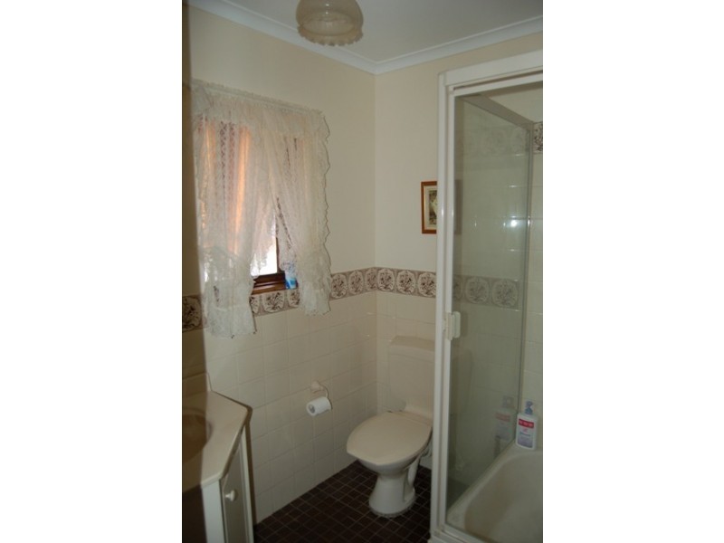 4 Planter Court, Flagstaff Hill SA 5159