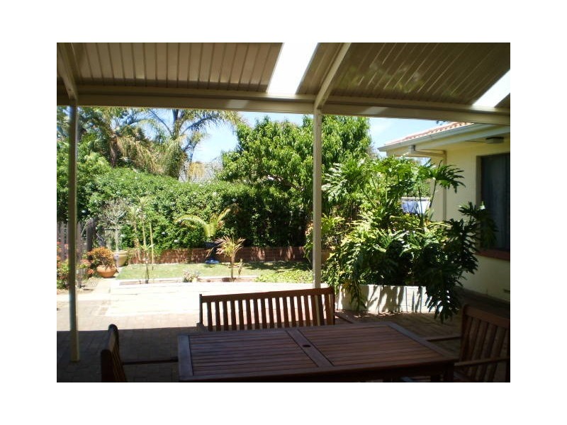 39 Ashburton Avenue, West Lakes Shore SA 5020