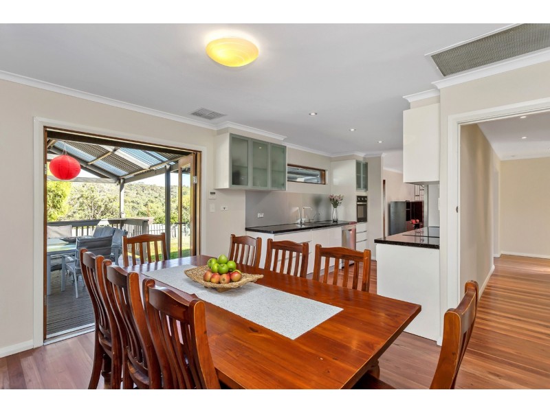 19 Oakdene Crescent, Coromandel Valley SA 5051