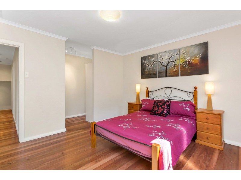 19 Oakdene Crescent, Coromandel Valley SA 5051