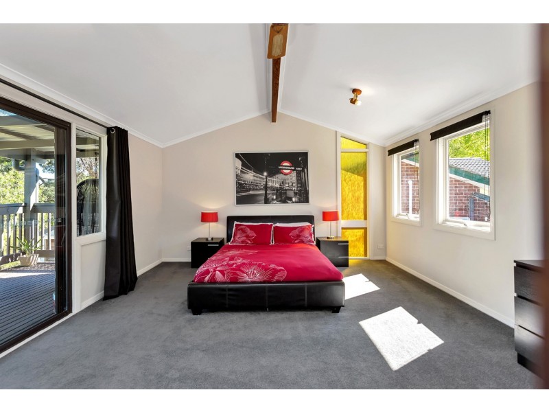 19 Oakdene Crescent, Coromandel Valley SA 5051