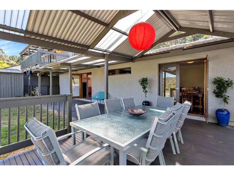 19 Oakdene Crescent, Coromandel Valley SA 5051