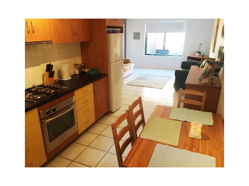 2/92 Seaview Road, West Beach SA 5024