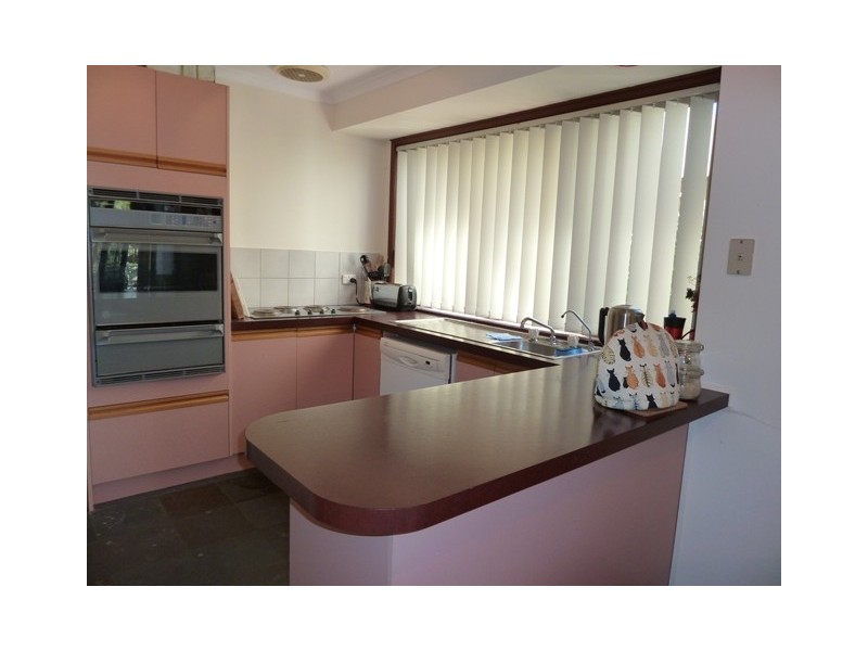 42 Outlook Drive, Aberfoyle Park SA 5159