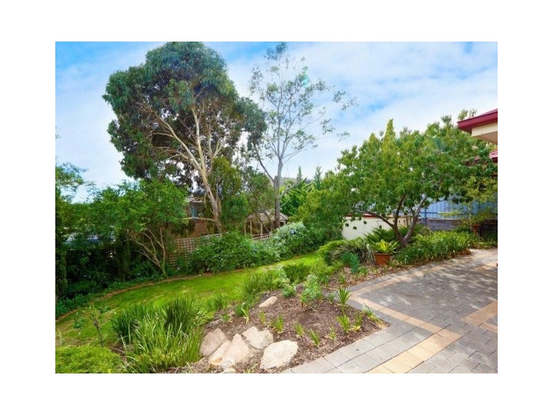 35 Greenfield Rise, Aberfoyle Park SA 5159