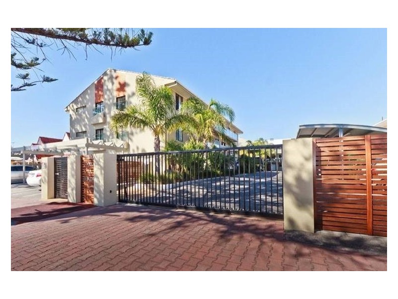 15/18 Broadway, Glenelg South SA 5045