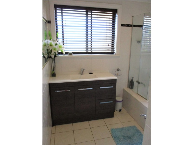 27 Barry Road, Oaklands Park SA 5046