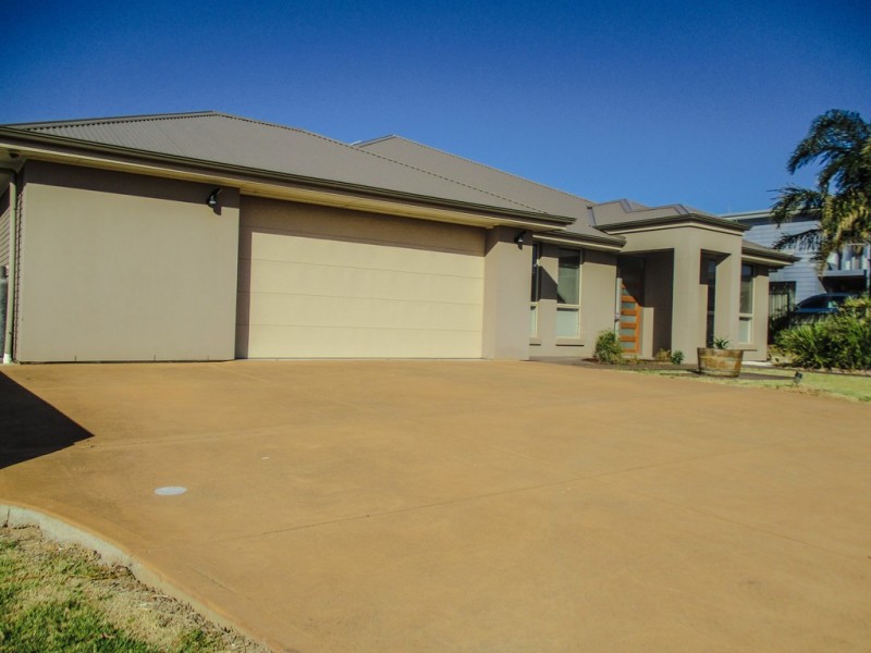 25 Shoreline Ave, Sellicks Beach SA 5174