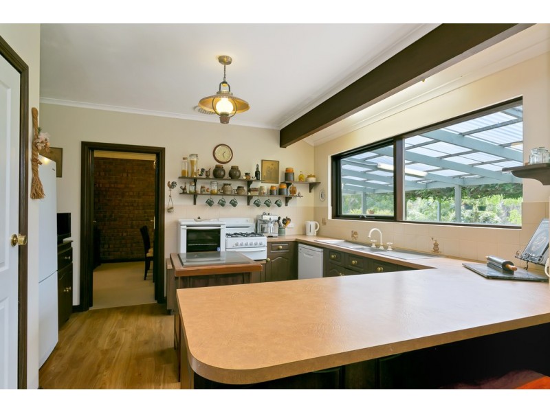 5 Nioka Drive, Ironbank SA 5153