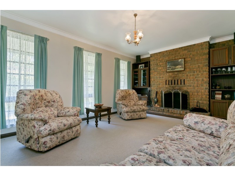 5 Nioka Drive, Ironbank SA 5153