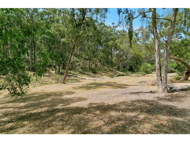 5 Nioka Drive, Ironbank SA 5153