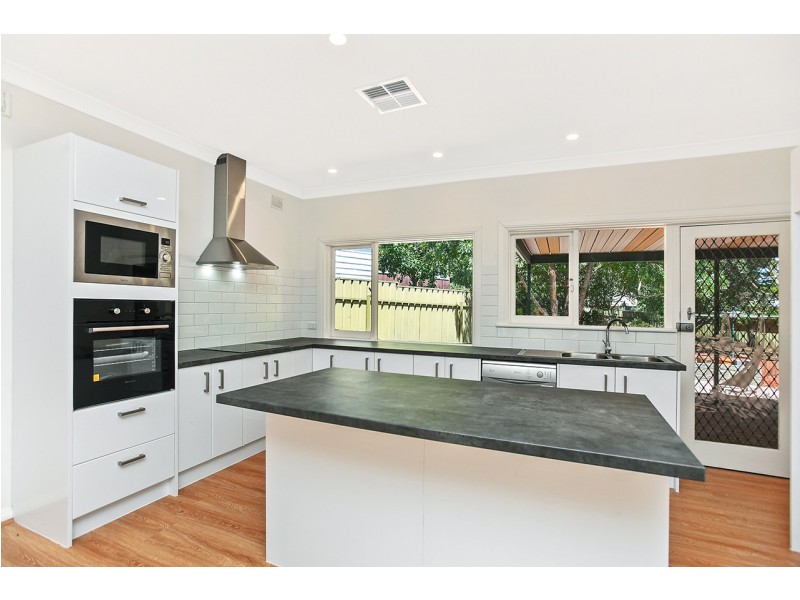 35 Highland Drive, Bellevue Heights SA 5050