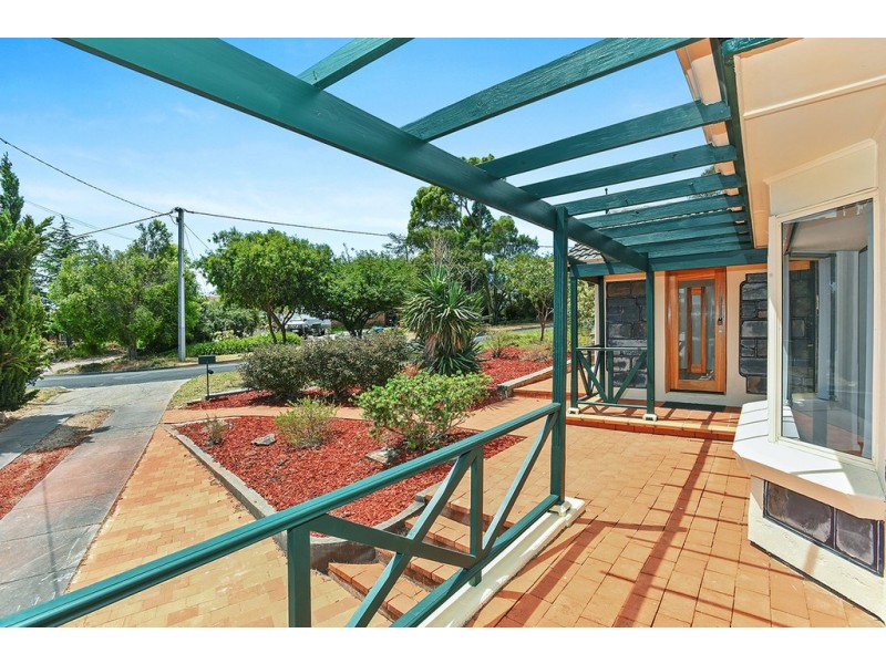 35 Highland Drive, Bellevue Heights SA 5050