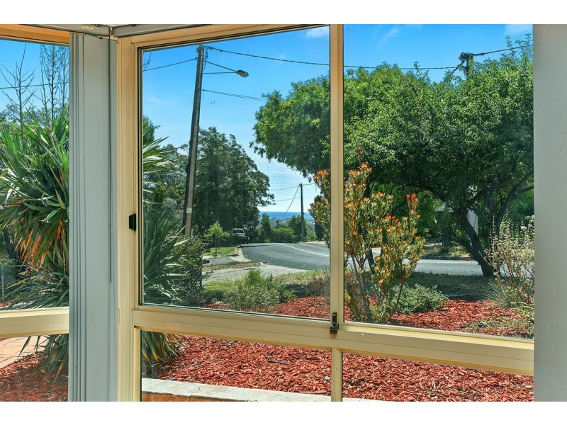 35 Highland Drive, Bellevue Heights SA 5050