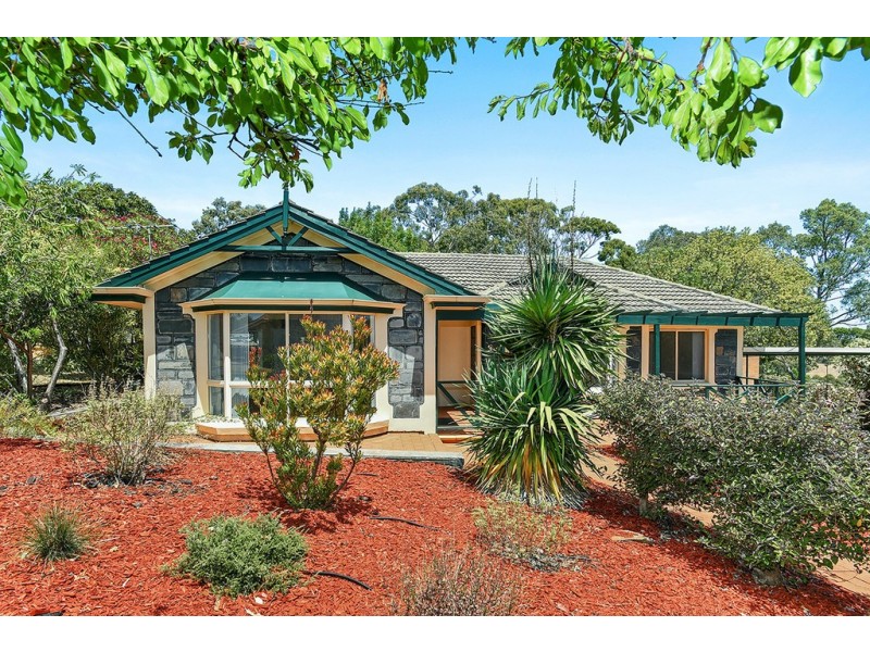 35 Highland Drive, Bellevue Heights SA 5050