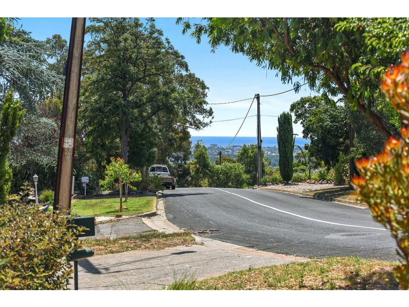 35 Highland Drive, Bellevue Heights SA 5050