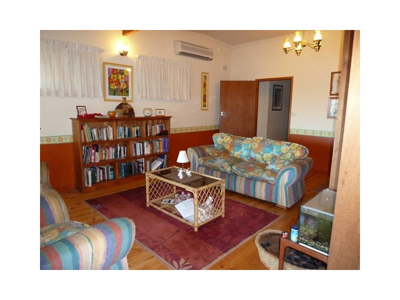 15 Diosma Drive, Coromandel Valley SA 5051