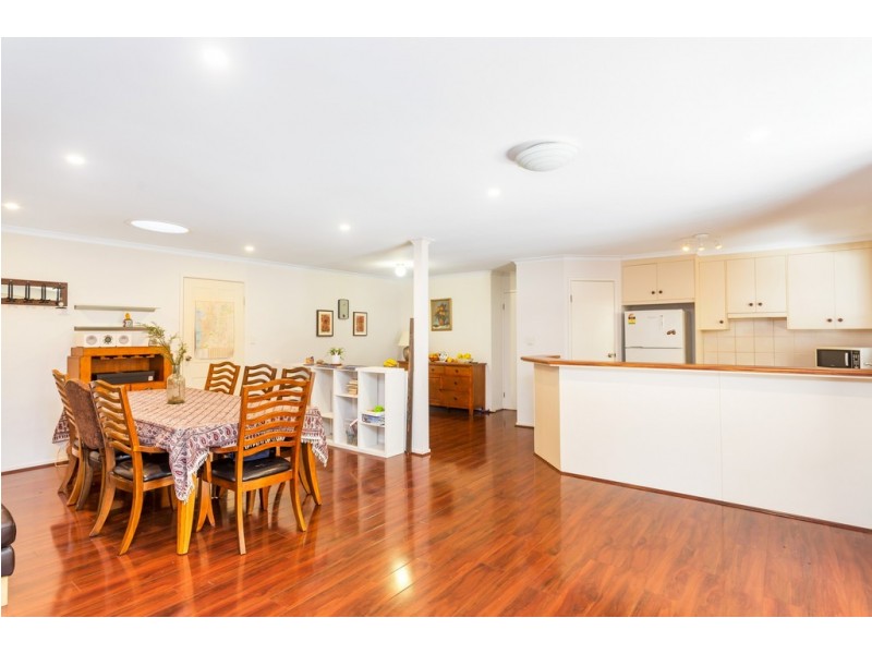 8 The Oaks Parade, Aberfoyle Park SA 5159