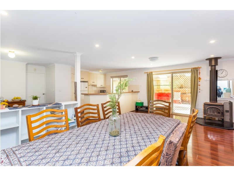 8 The Oaks Parade, Aberfoyle Park SA 5159