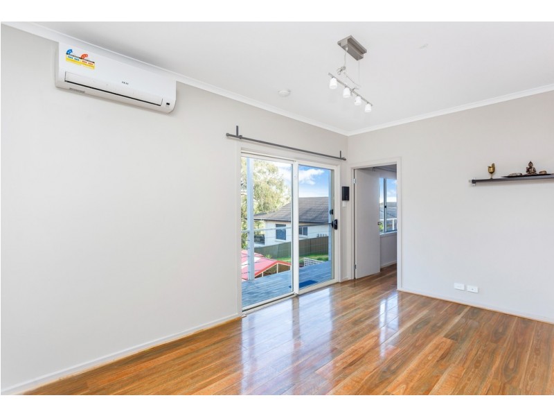 8 The Oaks Parade, Aberfoyle Park SA 5159