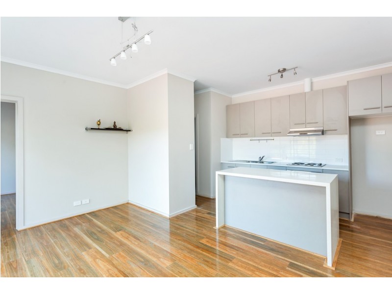 8 The Oaks Parade, Aberfoyle Park SA 5159