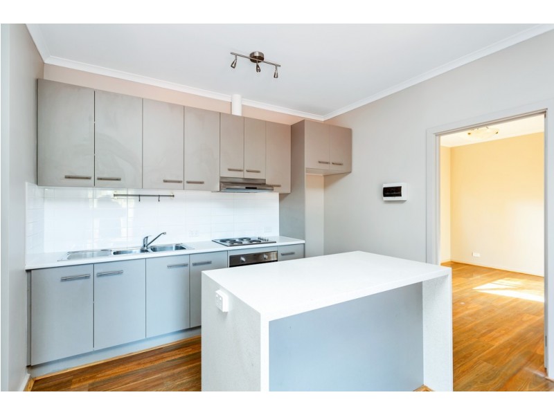 8 The Oaks Parade, Aberfoyle Park SA 5159