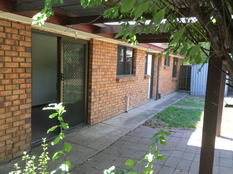 6 Dawson Place, Happy Valley SA 5159