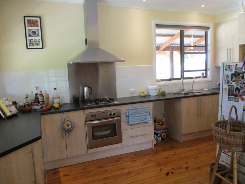 7 Mountain Road, Eden Hills SA 5050