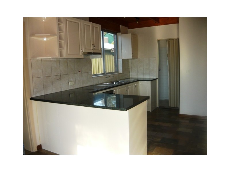 42 Highland Drive, Bellevue Heights SA 5050