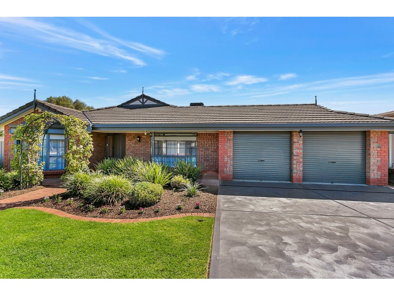1 Talladira Way, Woodcroft SA 5162