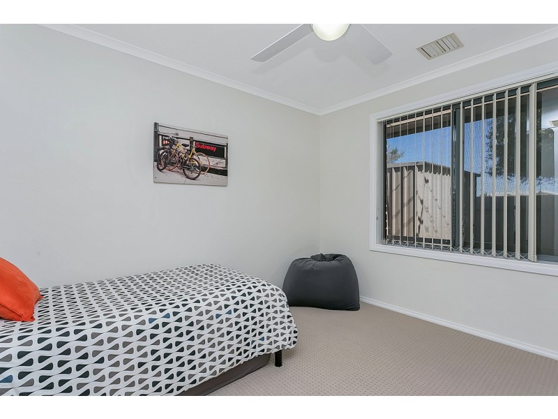 1 Talladira Way, Woodcroft SA 5162